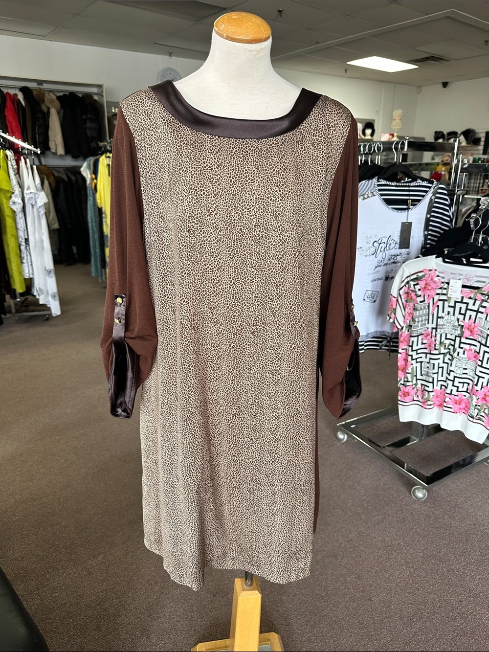 Brown & Cream Midi Dress with Roll-Tab Sleeves size M, L, XL